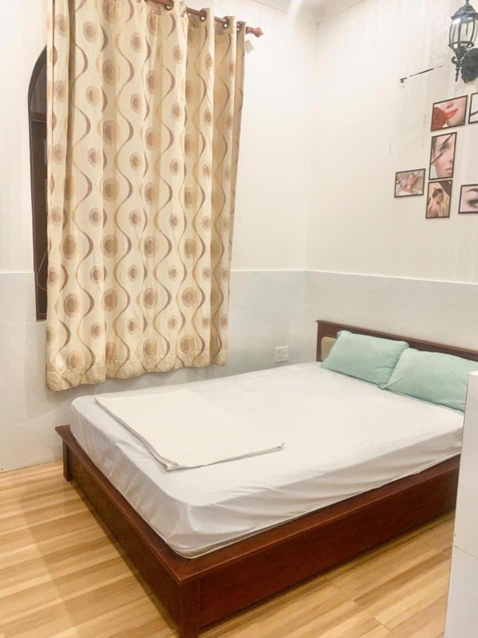 Khach San Tan Cuu Long Hotel Bình Chánh Kültér fotó